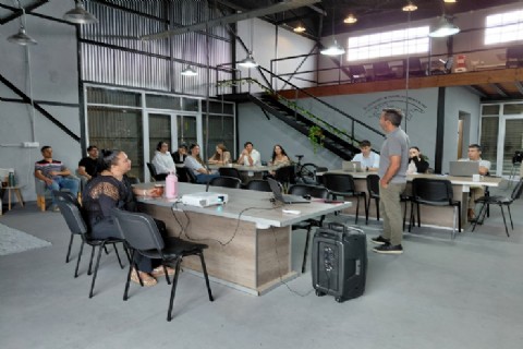 Capacitan a empresas con un ciclo de formación orientado a la exportación