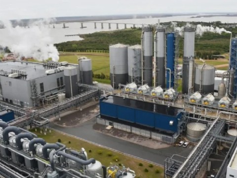 Se produjo un derrame de ácido sulfúrico en la UPM Fray Bentos frente a Gualeguaychú