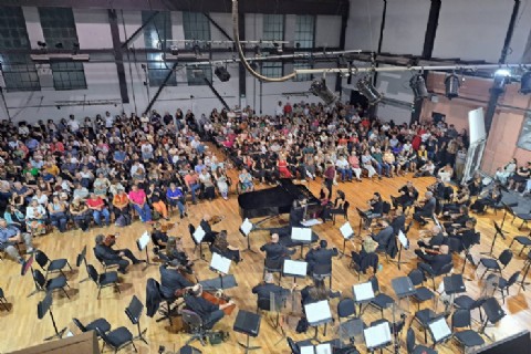 Más de 400 personas disfrutaron de la Sinfónica de Entre Ríos en La Vieja Usina