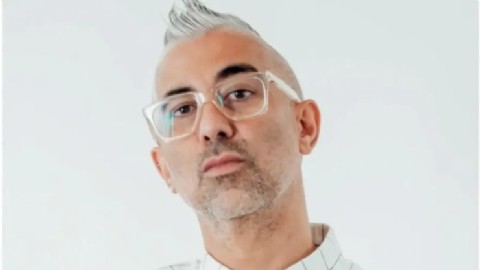 Ferny Kosiak: risas y reflejos de una generación efímera