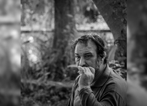 Marcelo Leite el escritor que "suspende" la realidad a través de su poesía