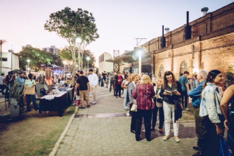 “Mujer Activa”: feria para impulsar el trabajo y la autonomía de emprendedoras