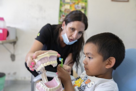 Salud refuerza la importancia de la higiene bucal para prevenir enfermedades y complicaciones