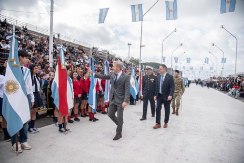 En los festejos por el 25 de Mayo, Frigerio hizo un fuerte llamado al diálogo y el consenso