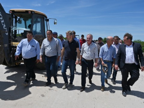 VIDEO | Frigerio visitó la obra del puente El Cinto y destacó su importancia para la conectividad y producción local