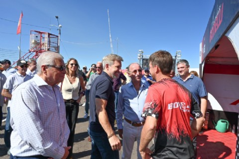 VIDEO | Frigerio recorrió el Autódromo de Concepción del Uruguay por el Turismo Carretera