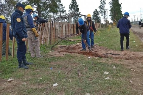La Policía incautó alrededor de 1.000 metros de cable  tras detectar una conexión eléctrica clandestina en Concordia