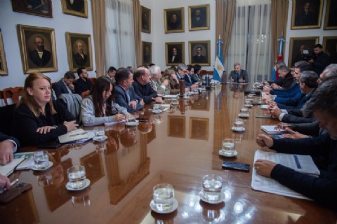 VIDEO | Frigerio reunió a su gabinete y legisladores para acelerar la agenda de reformas en Entre Ríos
