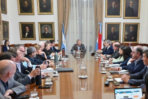 VIDEO | Frigerio encabezó una nueva reunión con su Gabinete