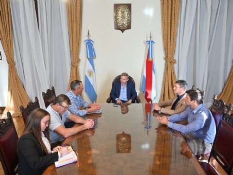 VIDEO | Frigerio recibió a los organizadores de la Jornada de la Cadena Láctea de Entre Ríos