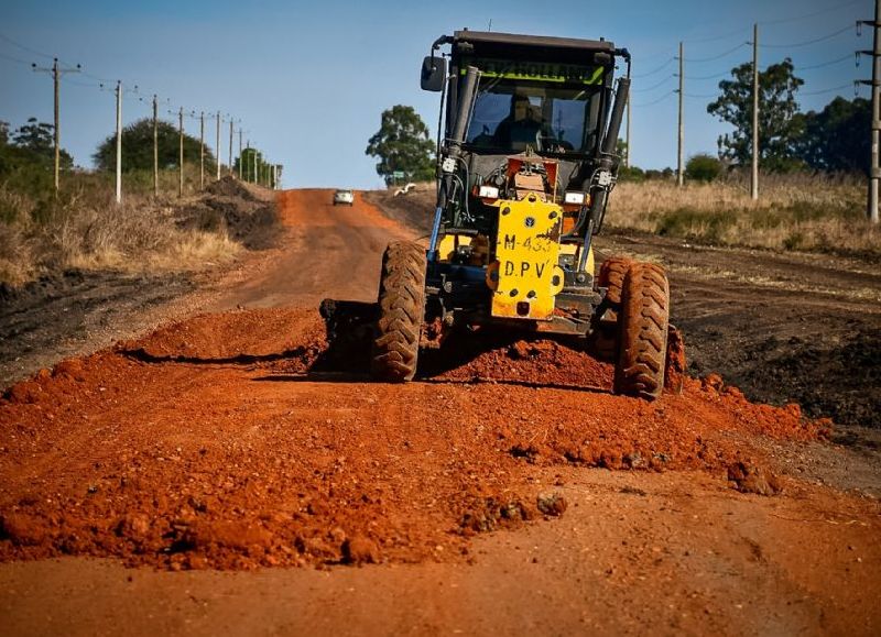 El Gobierno provincial avanza en la mejora de caminos productivos