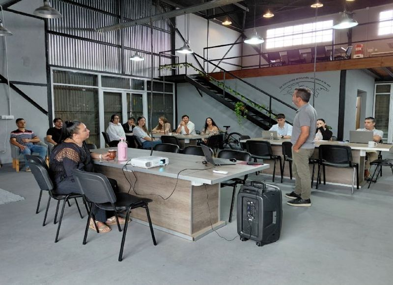 Capacitan a empresas con un ciclo de formación orientado a la exportación