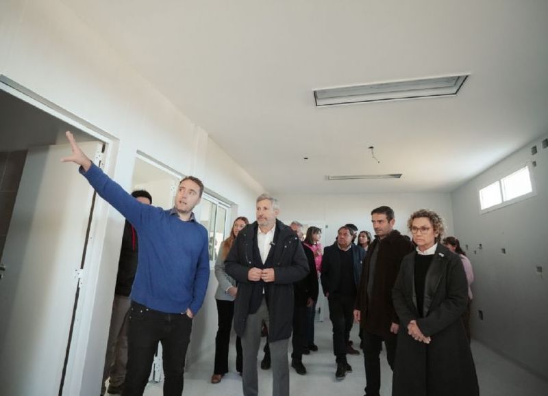 El gobernador Frigerio visitó las obras de ampliación del hospital Salaberry de Victoria