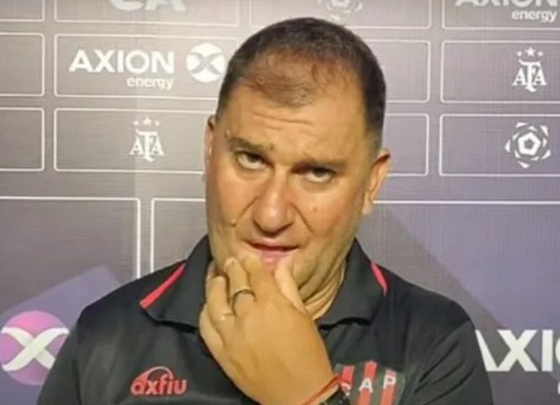 Otta no va más: común acuerdo entre el DT y la dirigencia de Patronato para su salida