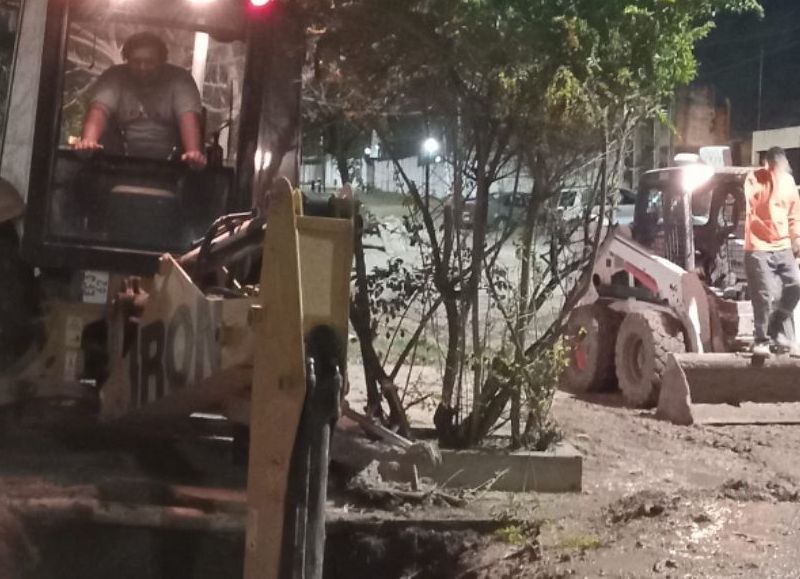 Continúan las obras de reparación y mantenimiento de colectoras cloacales en Paraná