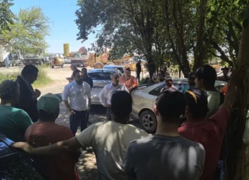 El Gobierno de la provincia intervino tras el despido de 40 obreros que trabajaban en Ruta 18