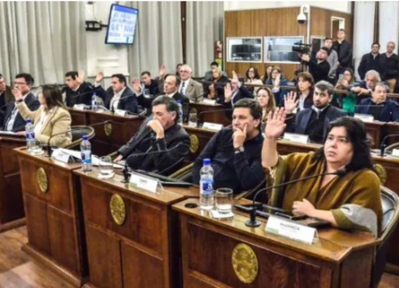 El Senado entrerriano aprobó la ley de sostenibilidad de la deuda pública provincial