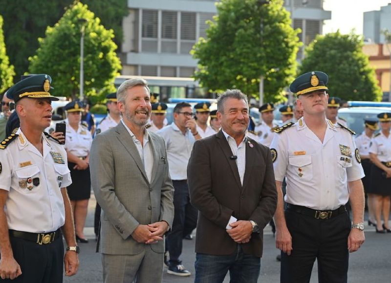 VIDEO | Frigerio entregó nuevos patrulleros para reforzar la seguridad de la provincia