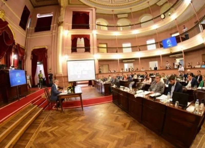 Diputados trata un polémico proyecto de la legisladora Ayelen Acosta de Juntos por el Cambio