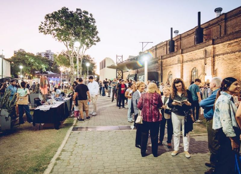 “Mujer Activa”: feria para impulsar el trabajo y la autonomía de emprendedoras