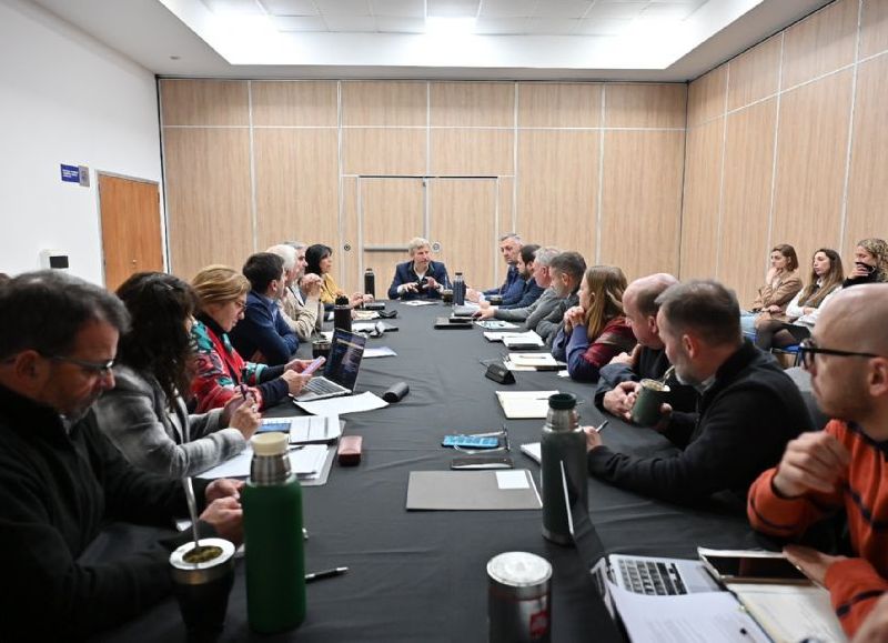 Frigerio encabezó una nueva reunión de gabinete con eje en la salud pública