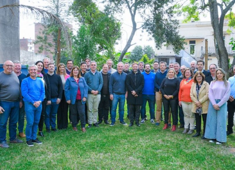 El Gobierno e intendentes de Juntos por Entre Ríos abordaron la reforma política y la gestión