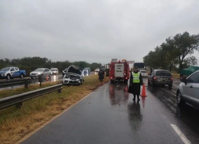 Grave accidente vial dejó como saldo dos heridos graves en Ruta 12