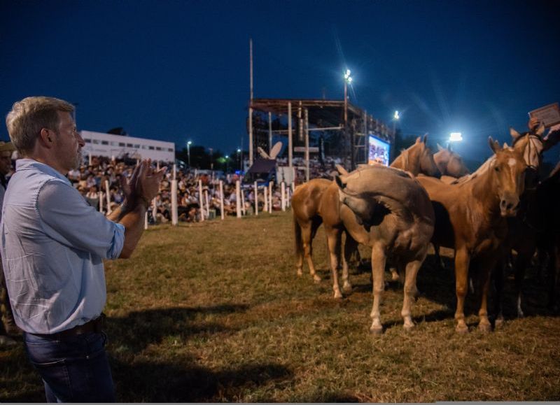 VIDEO | Frigerio acompañó el Festival Nacional de Jineteada y Folclore de Diamante