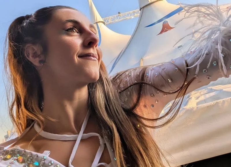 VIDEO | Micaela Leitner: una acróbata aérea paranaense que deja huella en el mundo