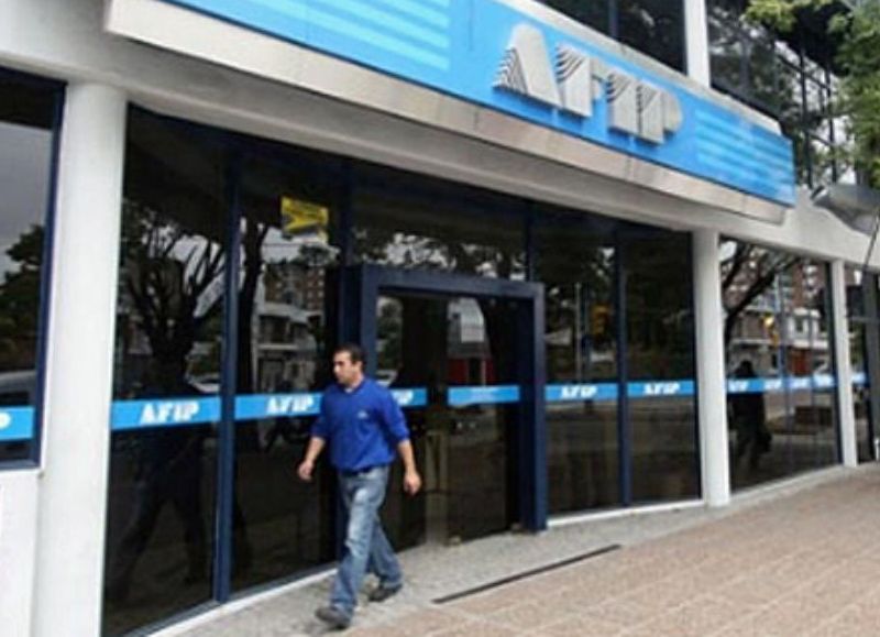 Trabajadores de AFIP en estado de asamblea, alerta y movilización en la provincia