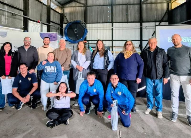 La provincia homenajeó a deportistas que representarán al país en mundiales adaptados