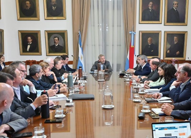 VIDEO | Frigerio encabezó una nueva reunión con su Gabinete