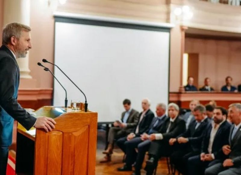 El Gobierno cuestionó las críticas de diputados del PJ: “Son para la galería”, dijo Troncoso